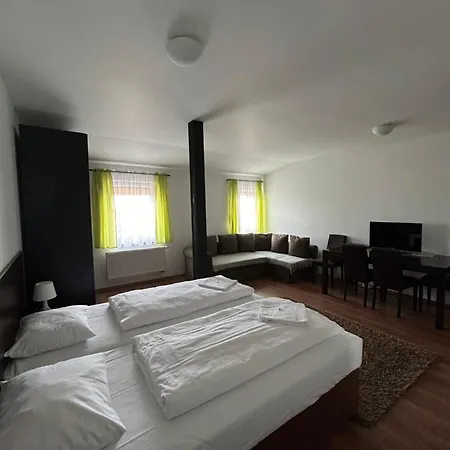 Hotel R10 3*