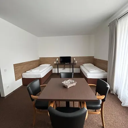 R10 Hotel Mlada Boleslav